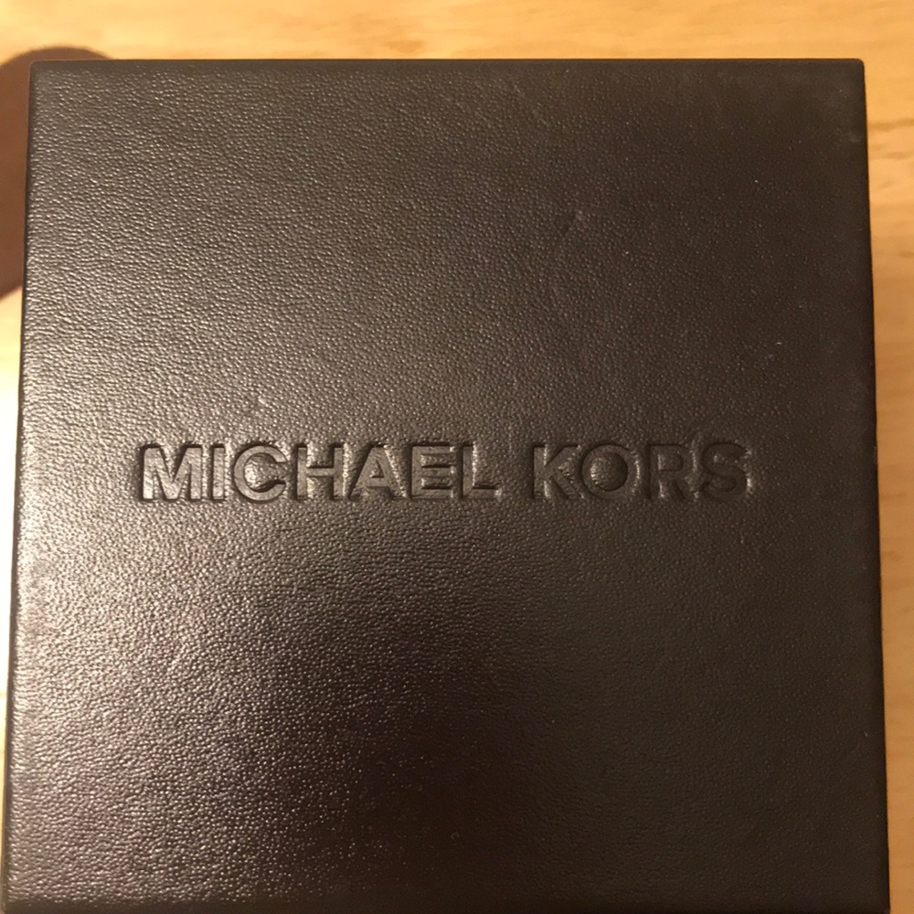 Michael Kors Rose Gold/Tortoise Watch - Picture 5 of 5